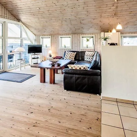 Ve067-vejers-strand-nordvej-74 *
